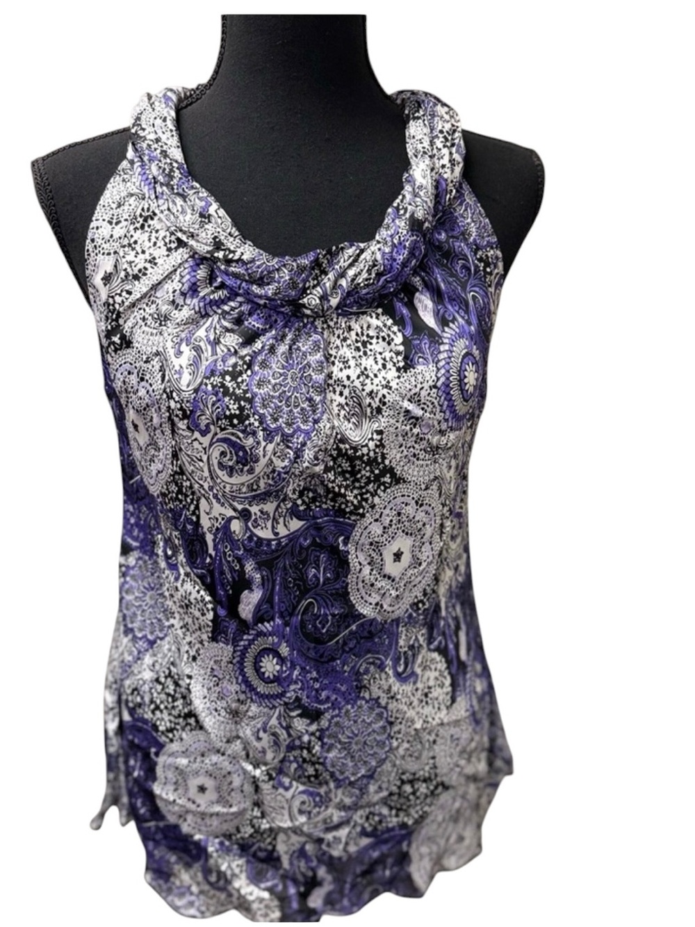 Signature by Larry Levine Women's Purple and Black Paisley Top. Size Small